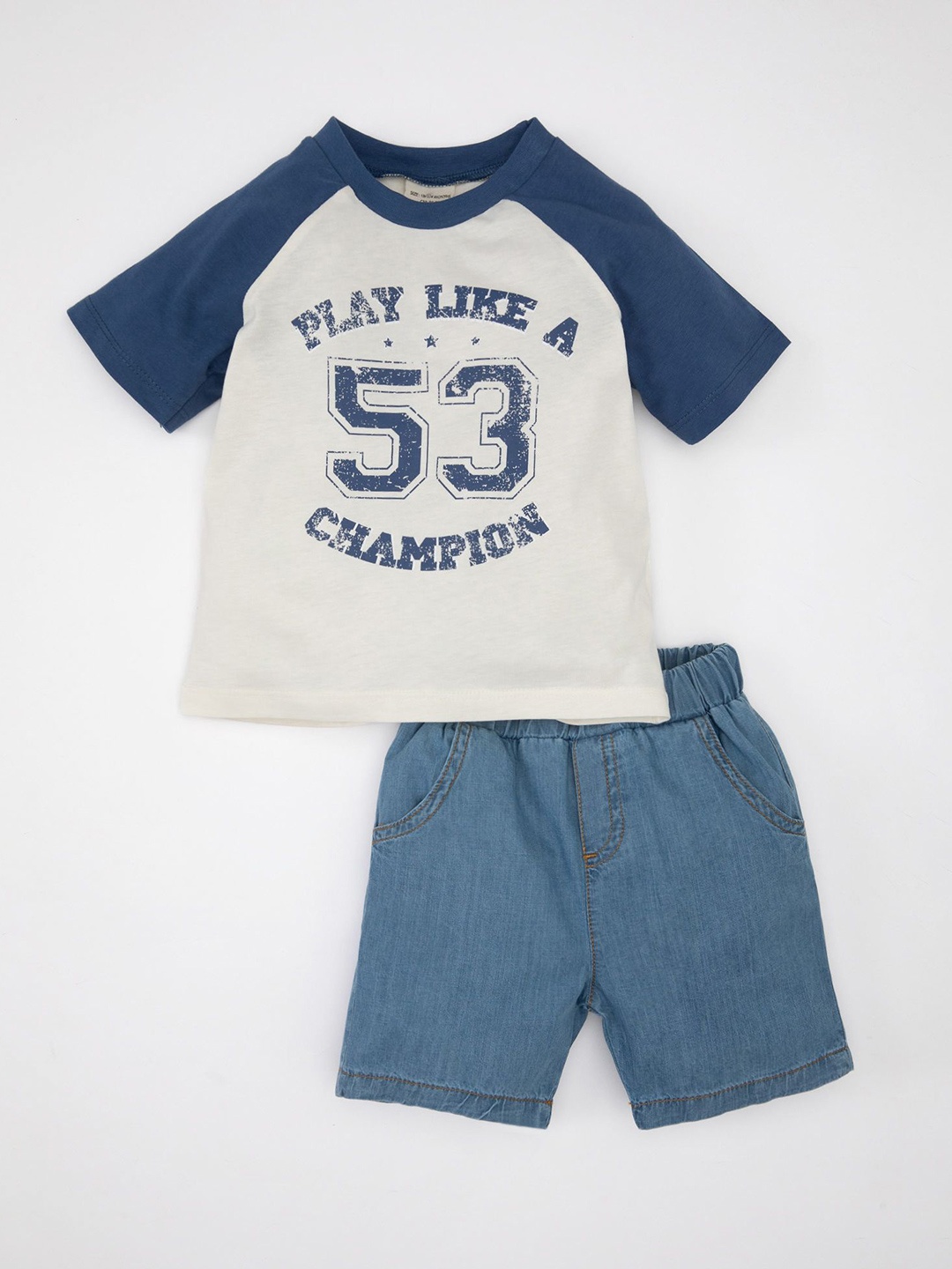 

DeFacto Boys Printed Pure Cotton T-shirt with Shorts, Blue