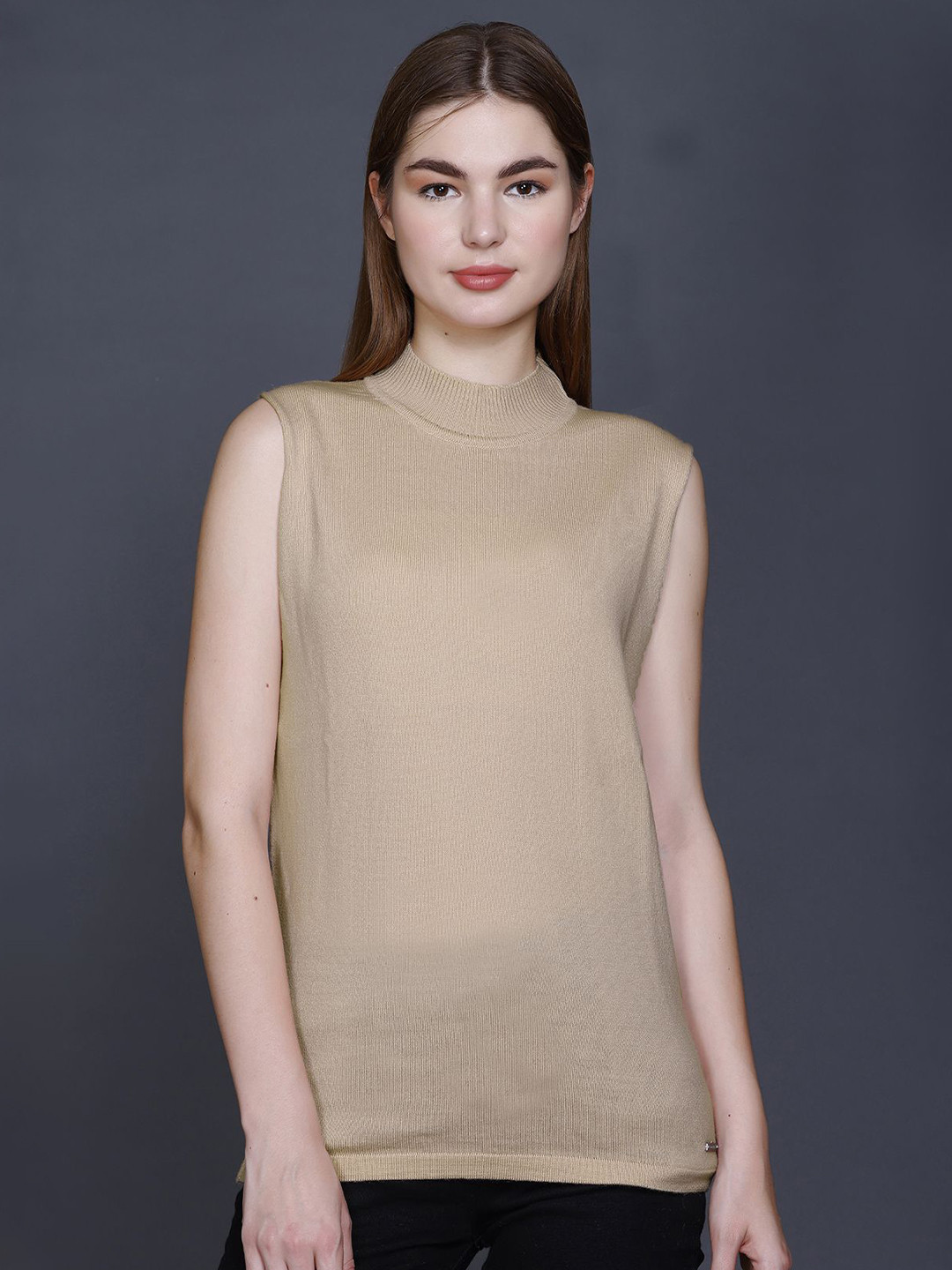 

GODFREY Women Woollen Sweater Vest, Beige