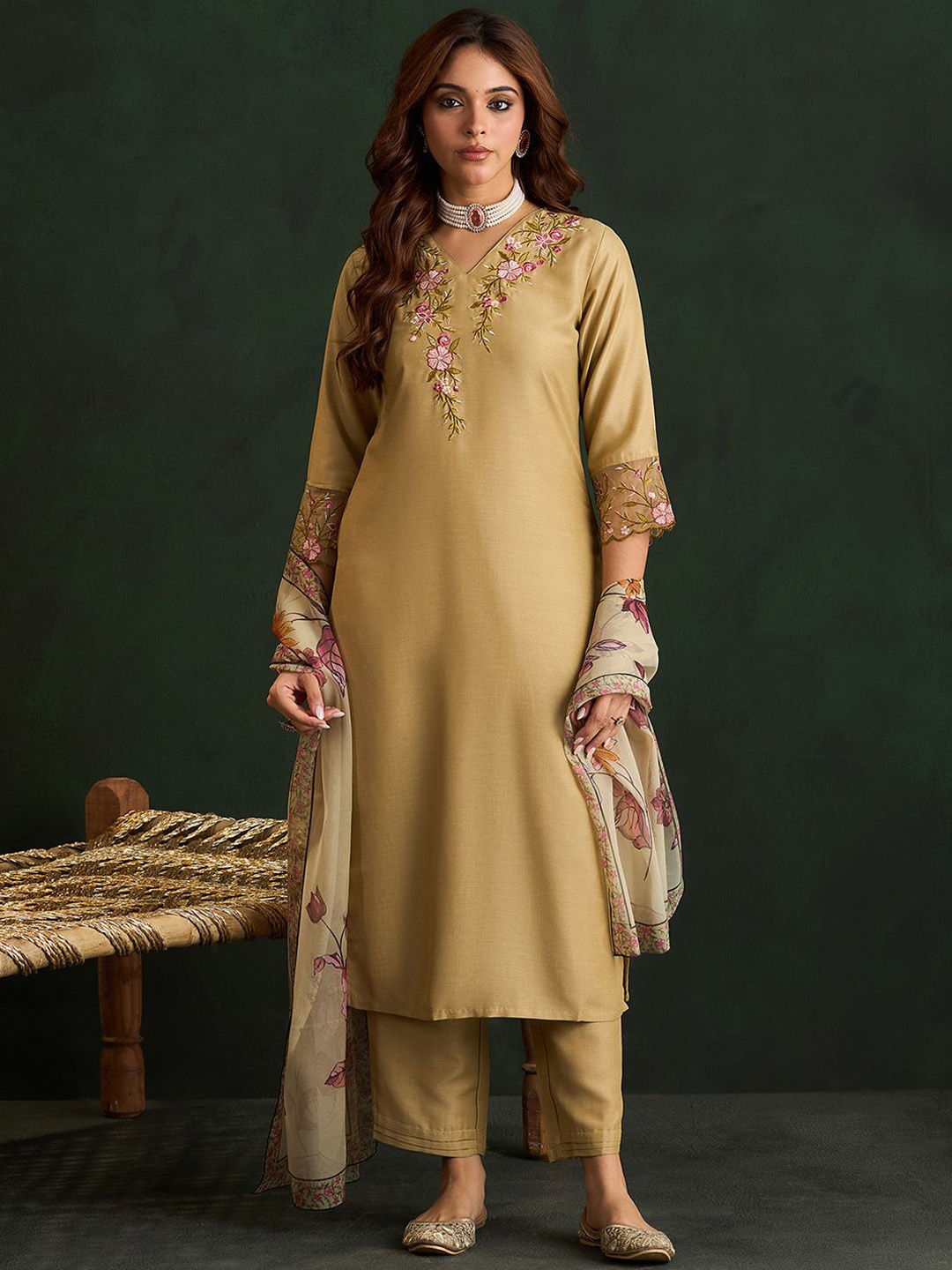 

Indo Era Floral Embroidered Thread Work Kurta With Trousers & Dupatta, Beige
