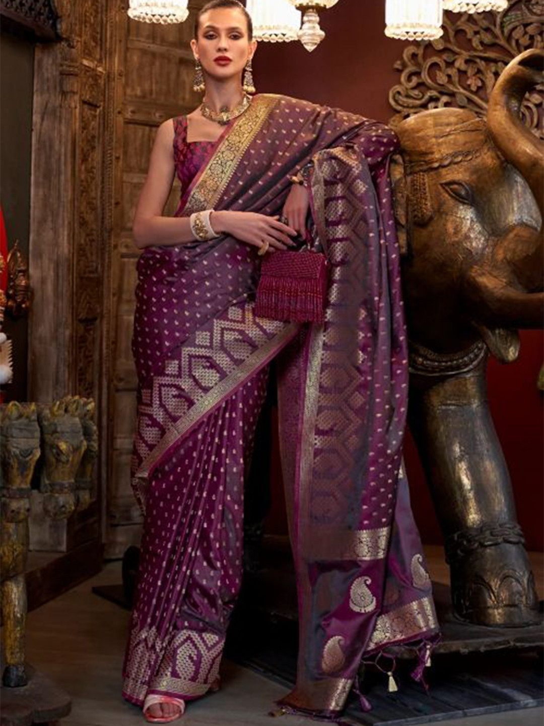 

Dori Woven Design Zari Satin Banarasi Saree, Purple