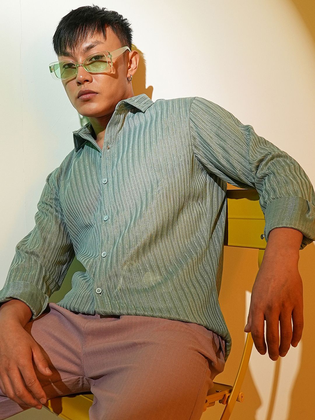 

Campus Sutra Men Comfort Opaque Striped Casual Shirt, Green