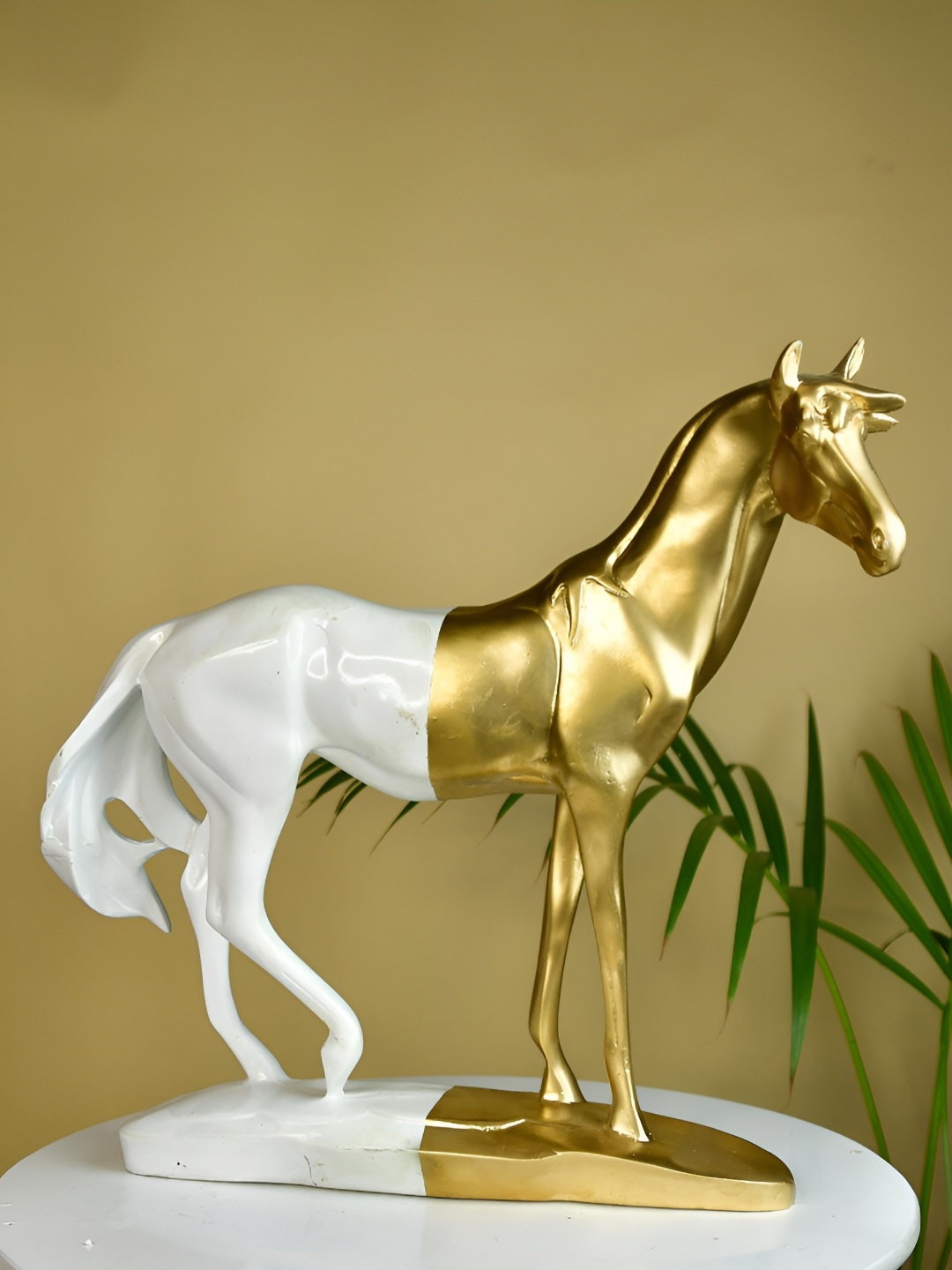 

SOWPEACE White & Gold Toned Stallion Figurine Showpiece