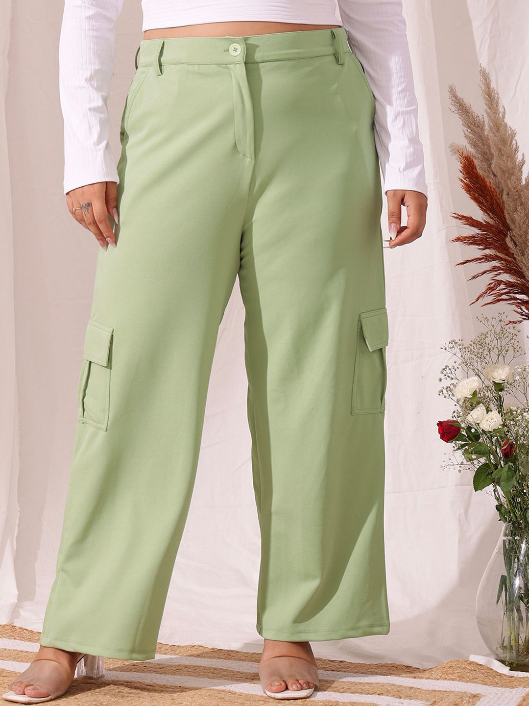 

CURVY STREET Women Relaxed Straight Fit Cargos Trousers, Green