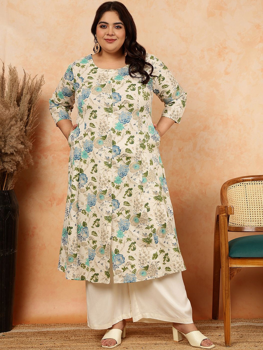 

GULMOHAR JAIPUR Plus Size Floral Printed Cotton Flex A-Line Kurta, Blue