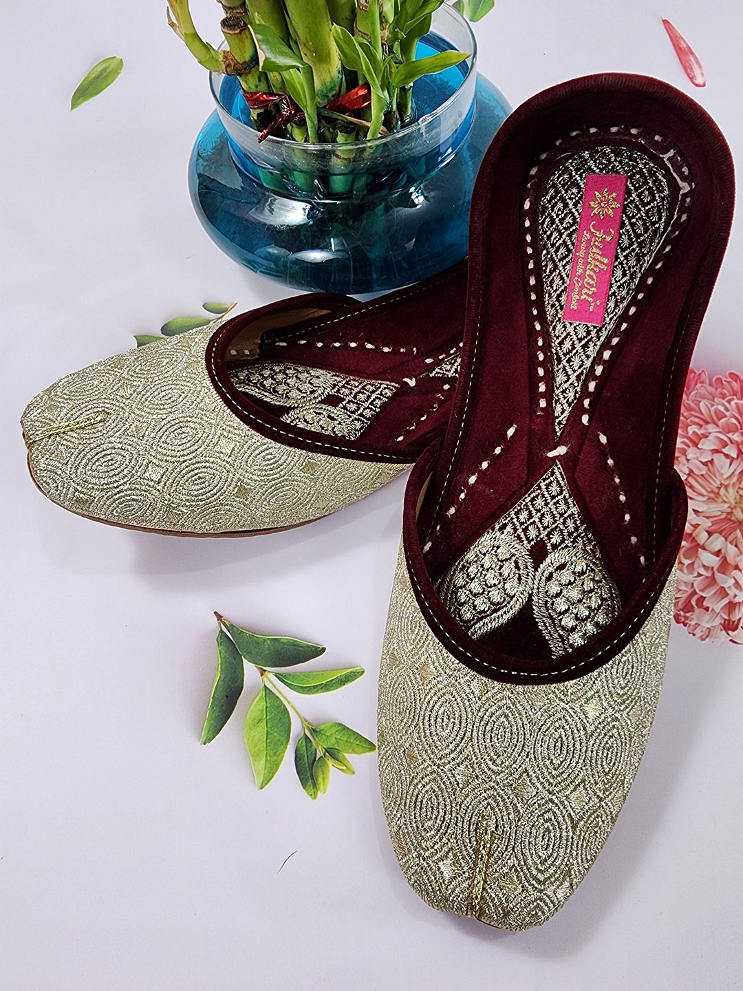 

Fulkari Women Ethnic Embellished Mojaris Flats, Gold