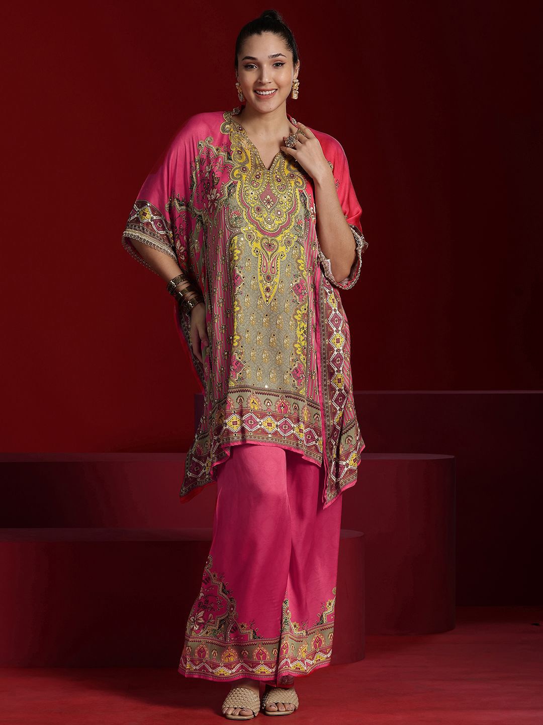 

Libas Art Ethnic Motifs Printed kaftan Kurta with Palazzos, Coral