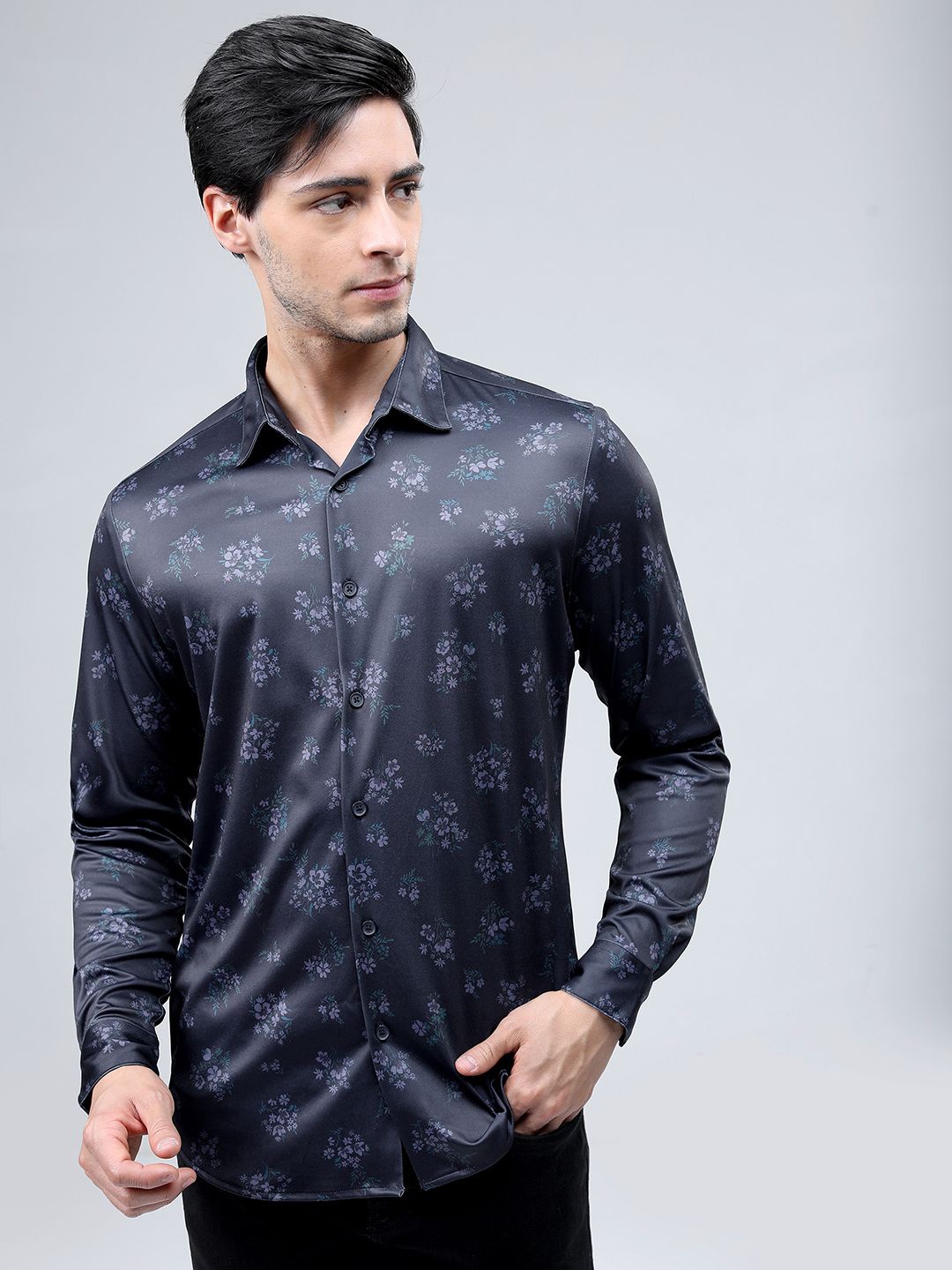 

HIGHLANDER Men Slim Fit Floral Opaque Printed Casual Shirt, Navy blue