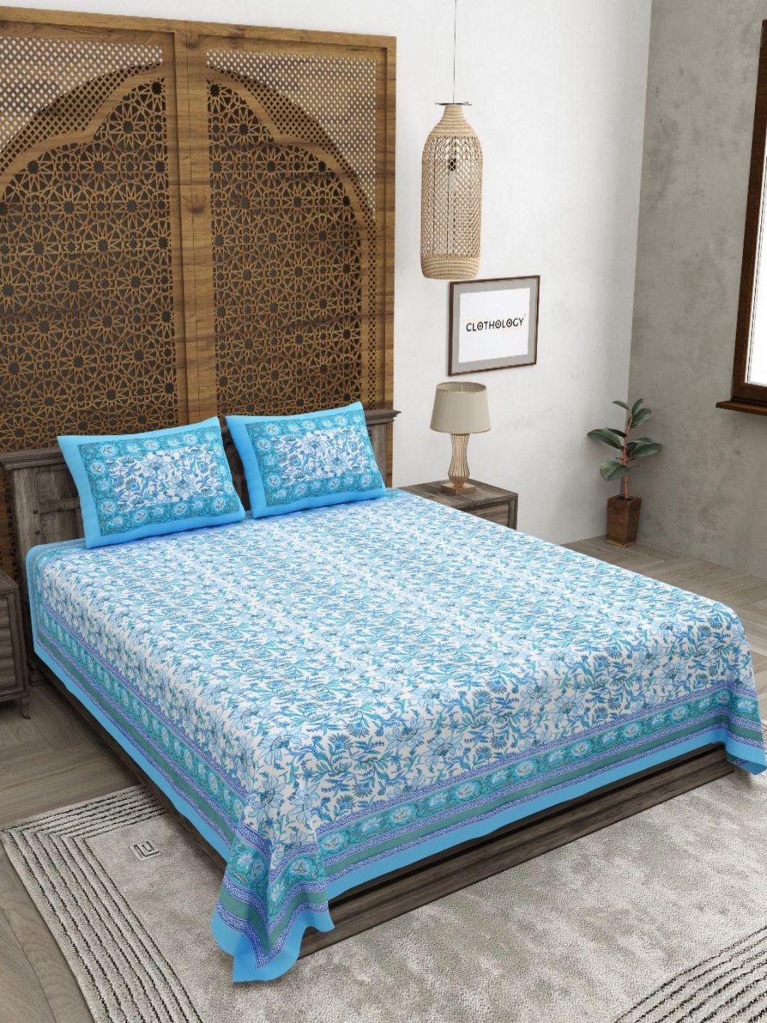 

CLOTHOLOGY Blue & White Floral 180 TC Cotton King Bedsheet with 2 Pillow Covers