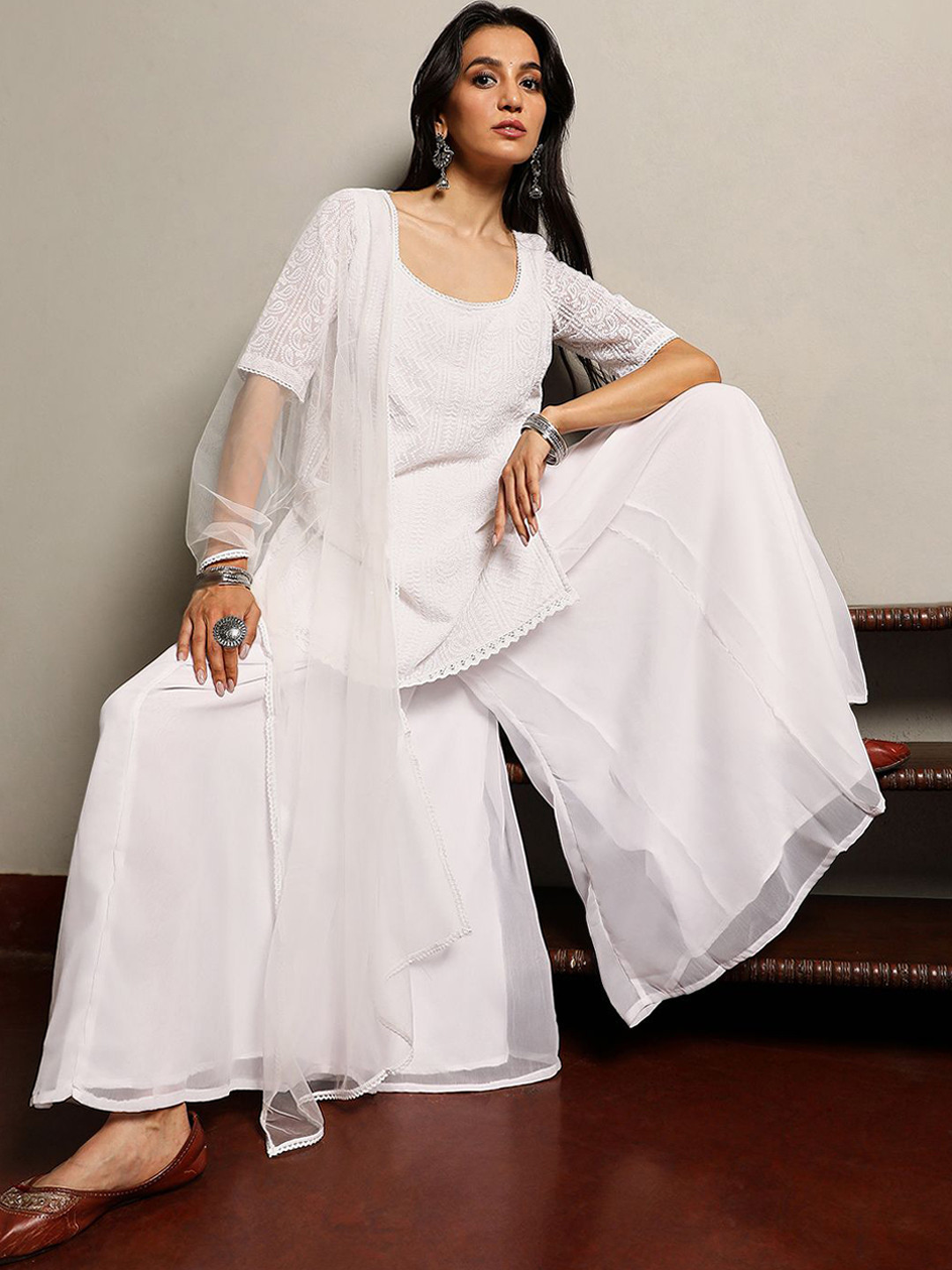 

QISSA Paisley Embroidered Regular Thread Work Kurti With Palazzos & Dupatta, White