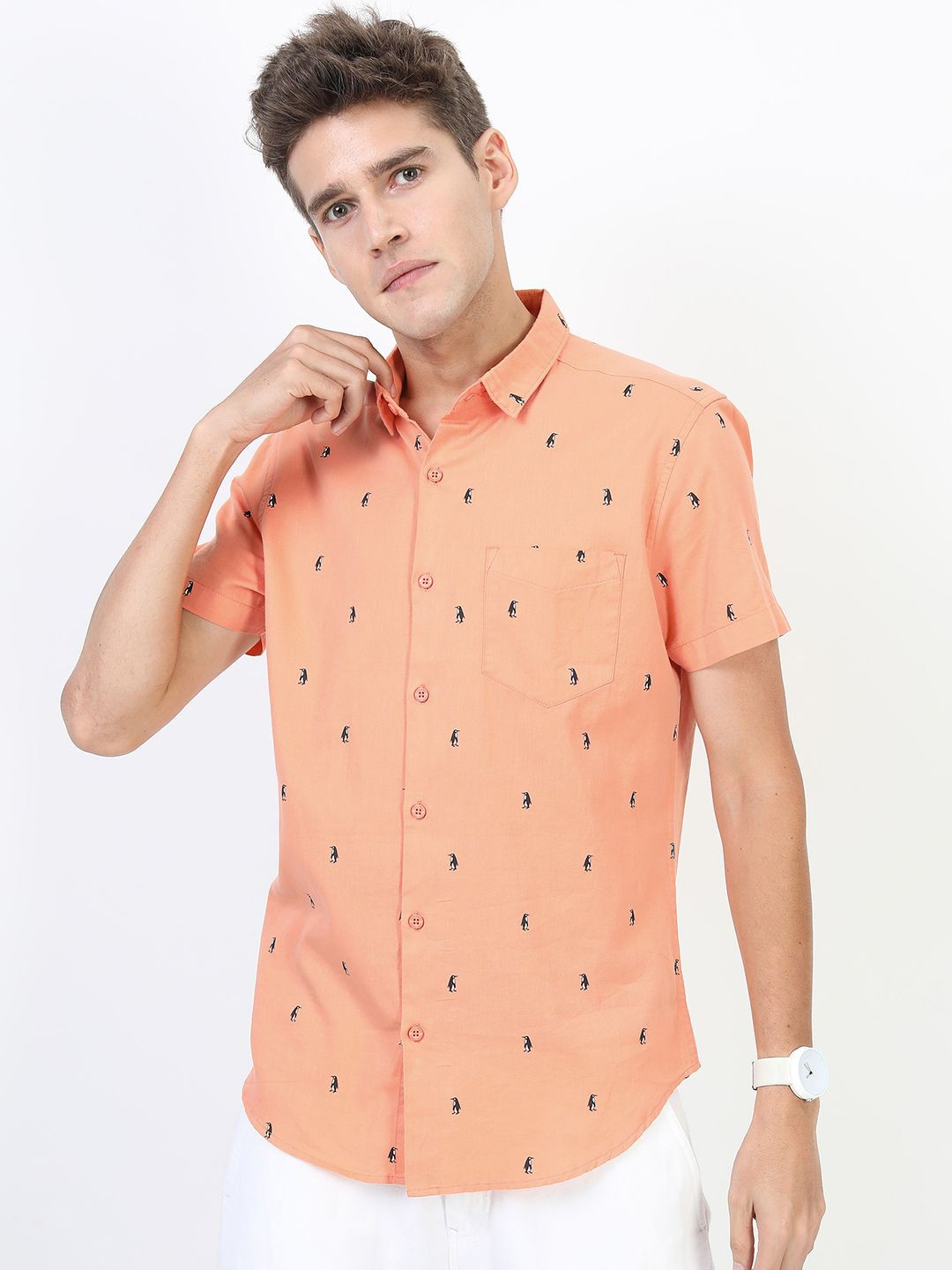 

HIGHLANDER Men Slim Fit Opaque Printed Casual Shirt, Peach