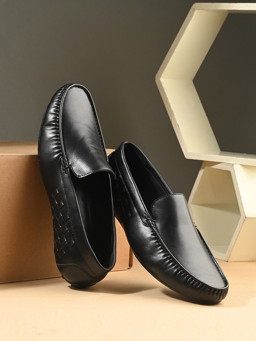 

Mast & Harbour Men Lightweight Loafers, Black