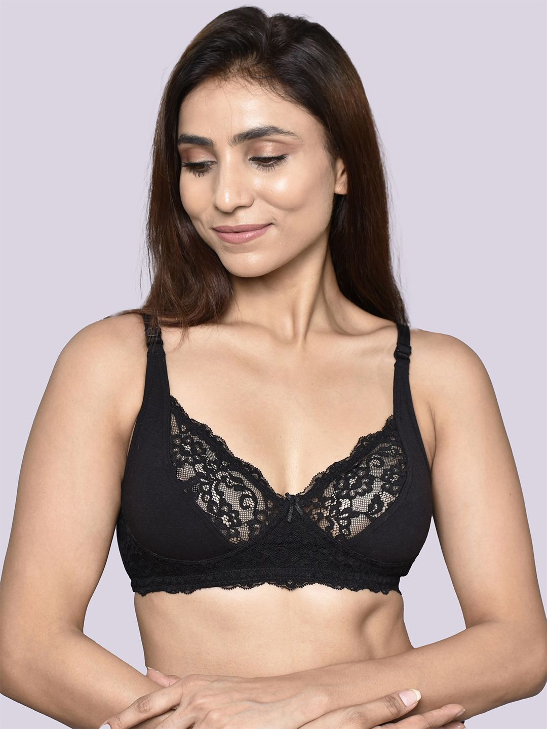 

Inner Sense Laced Medium Coverage T-shirt Bra, Black