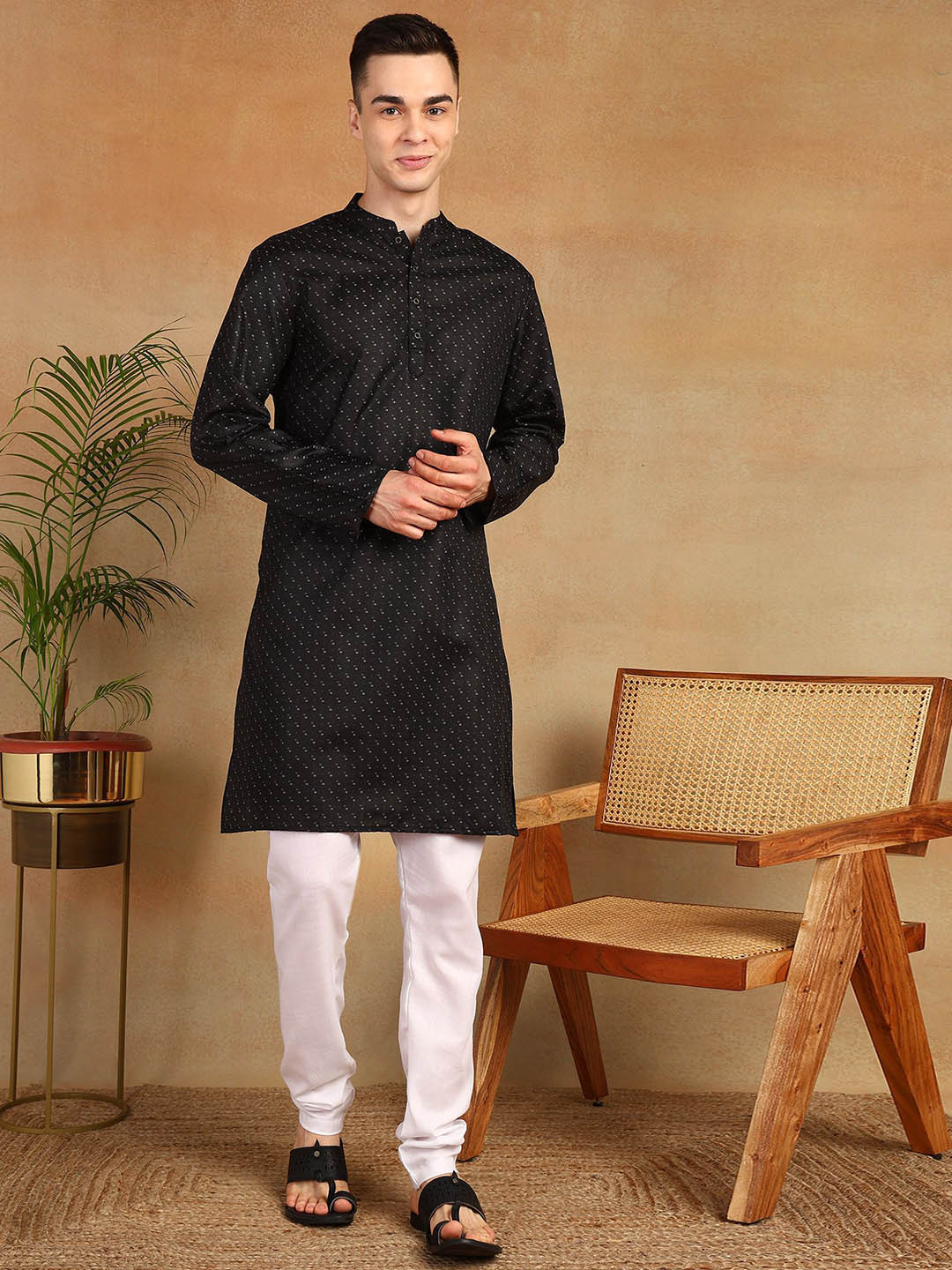 

Anouk Black Geometric Printed Mandarin Collar Straight Kurta