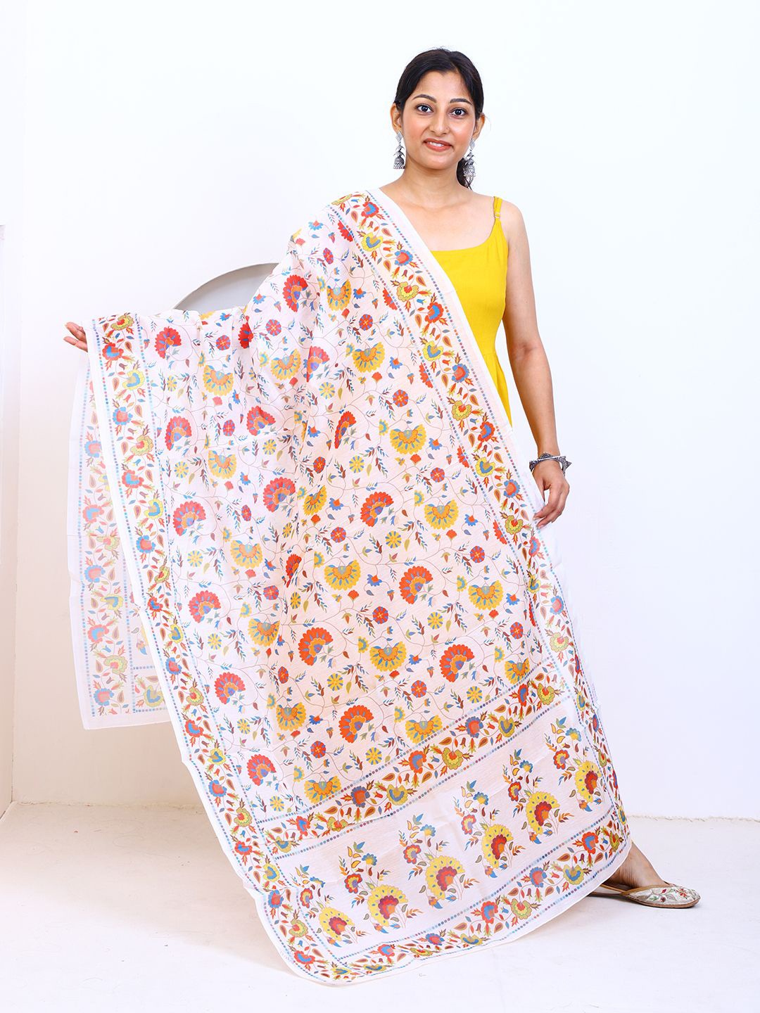 

DEEBACO Printed Dupatta, White