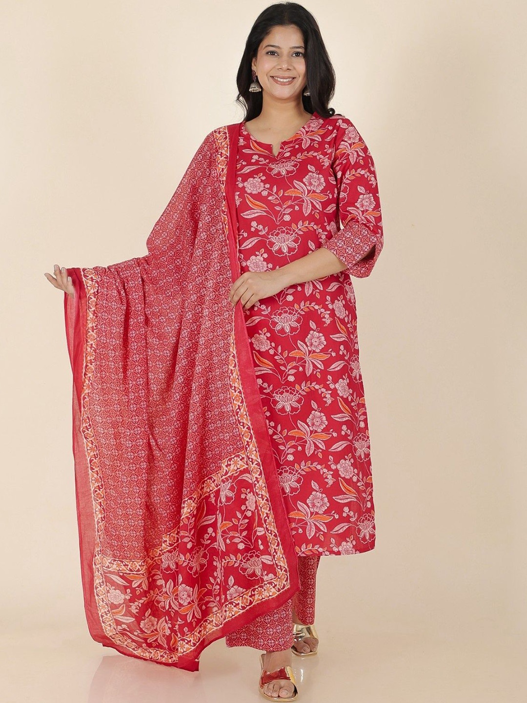 

Aramya Floral Printed Notch Neck Pure Cotton Straight Kurta, Pink