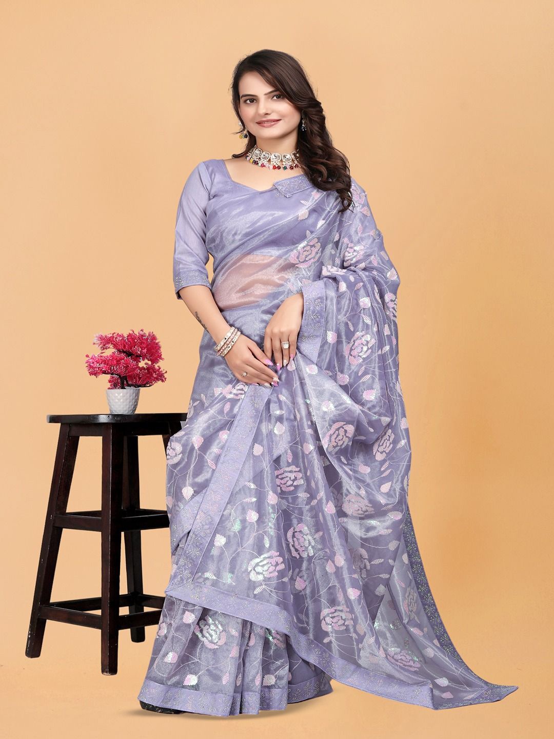 

ANJAVI FASHION Floral Embroidered Net Heavy Work Saree, Lavender