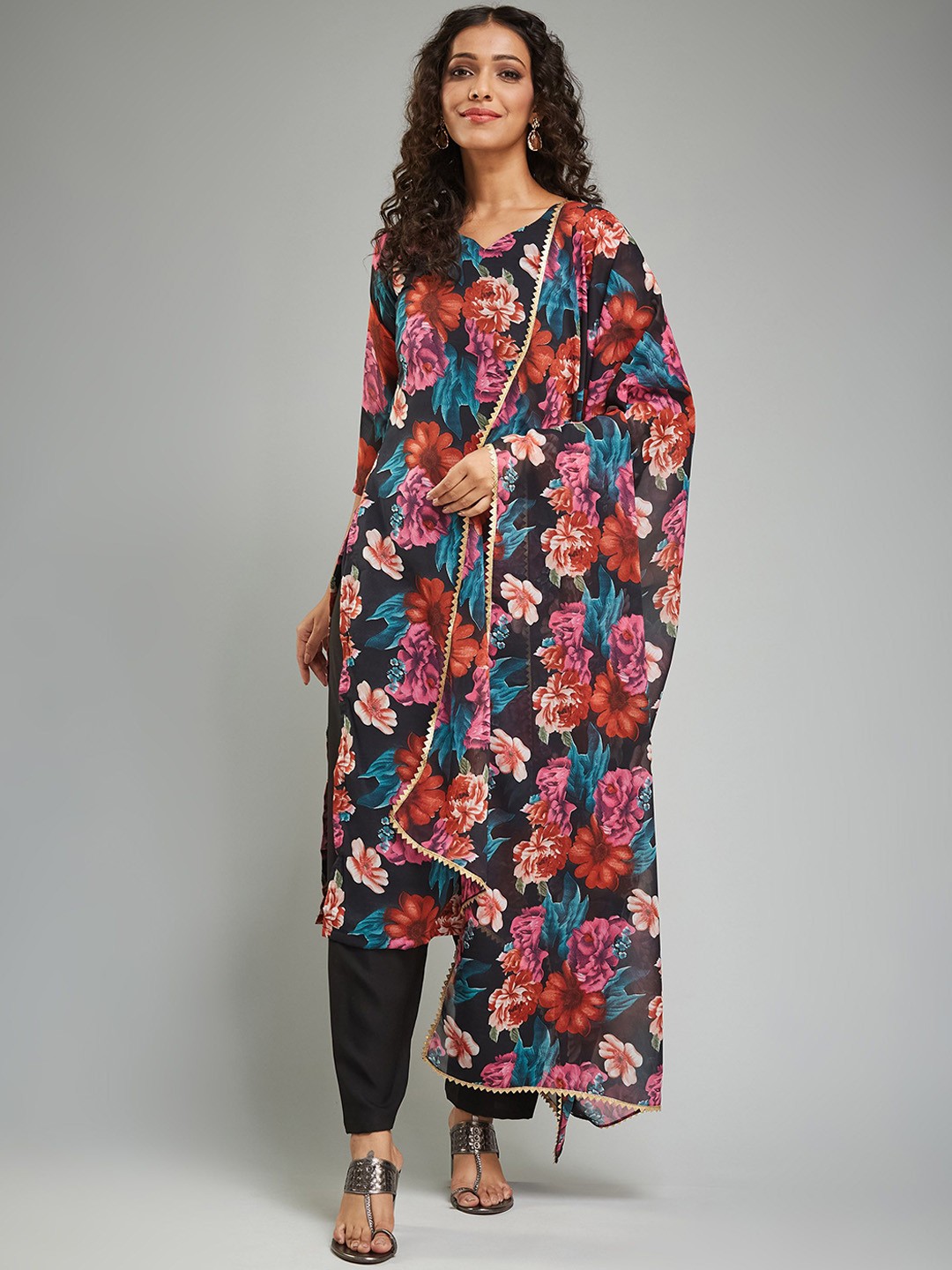 

KALINI Floral Printed Sweetheart Neck Straight Kurta With Trousers & Dupatta, Black