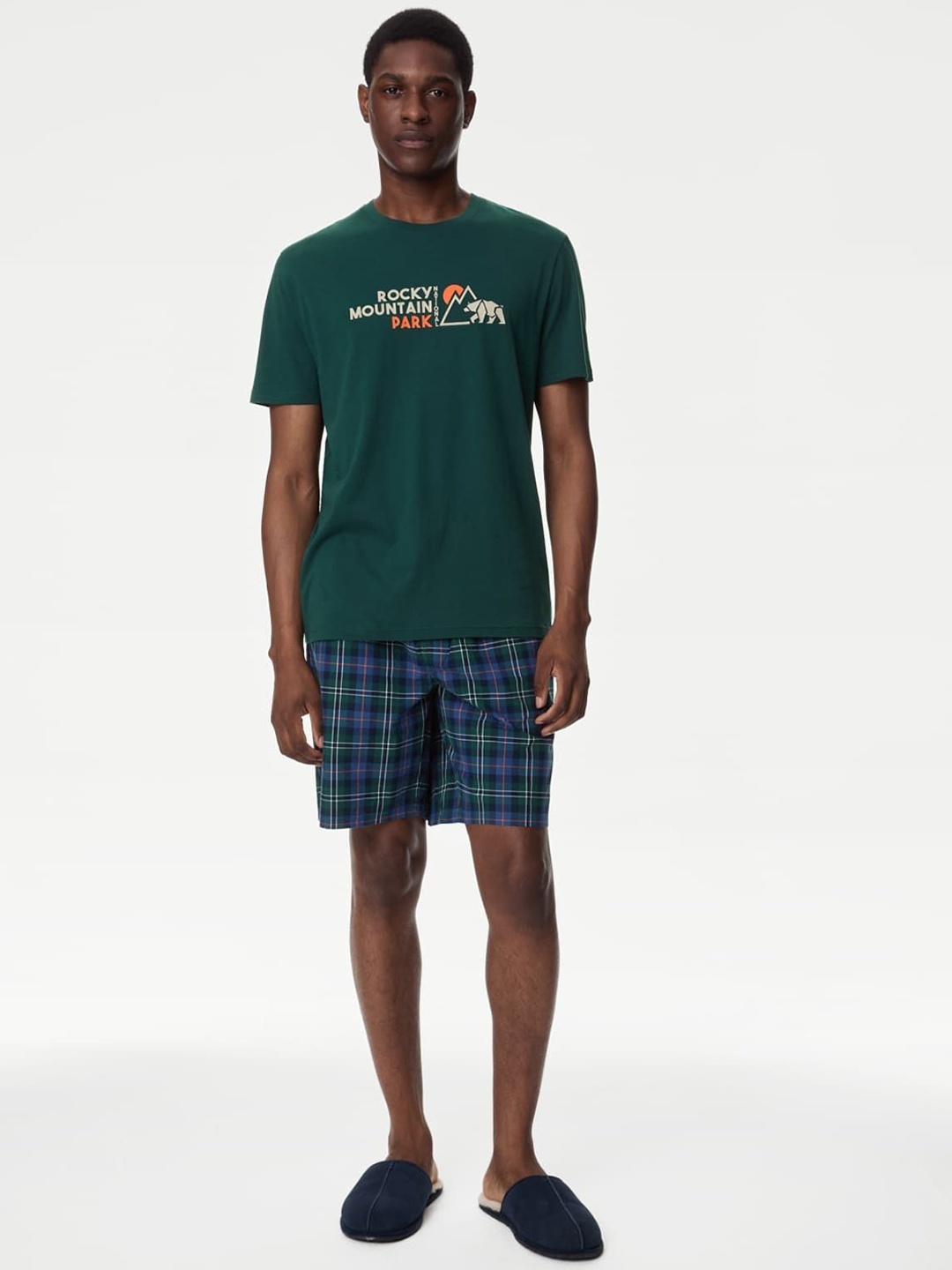 

Marks & Spencer Men Printed T-shirt and Shorts Night suit, Green