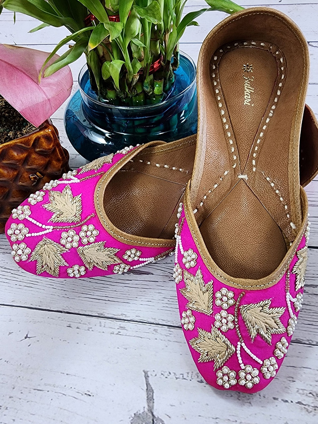 

Fulkari Women Embellished Ethnic Mojaris Flats, Magenta