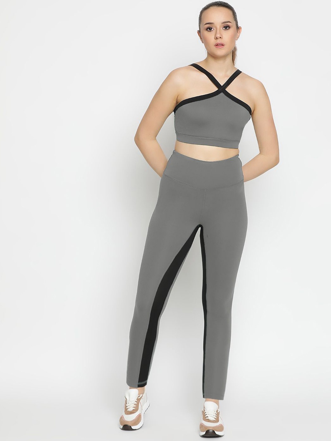 

Wearjukebox Halter Neck Top With High Rise Ankle-Length Leggings Co-Ords, Grey