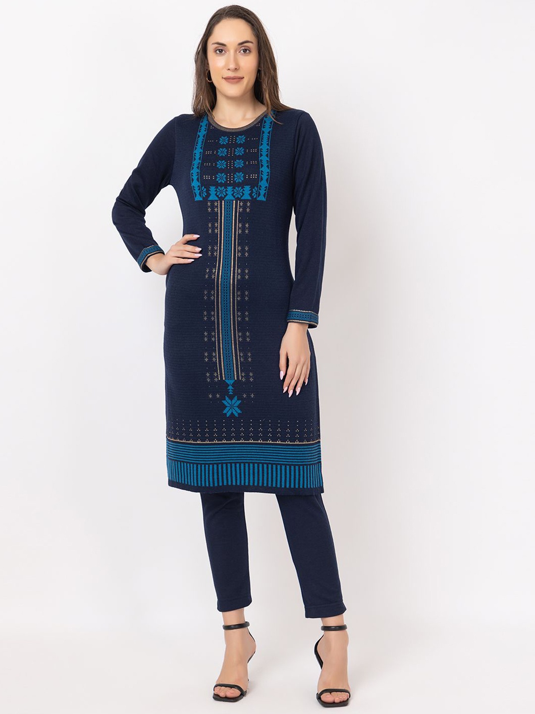 

Anouk Women Geometric Thread Work Jacquard Winter Wear Kurta, Navy blue