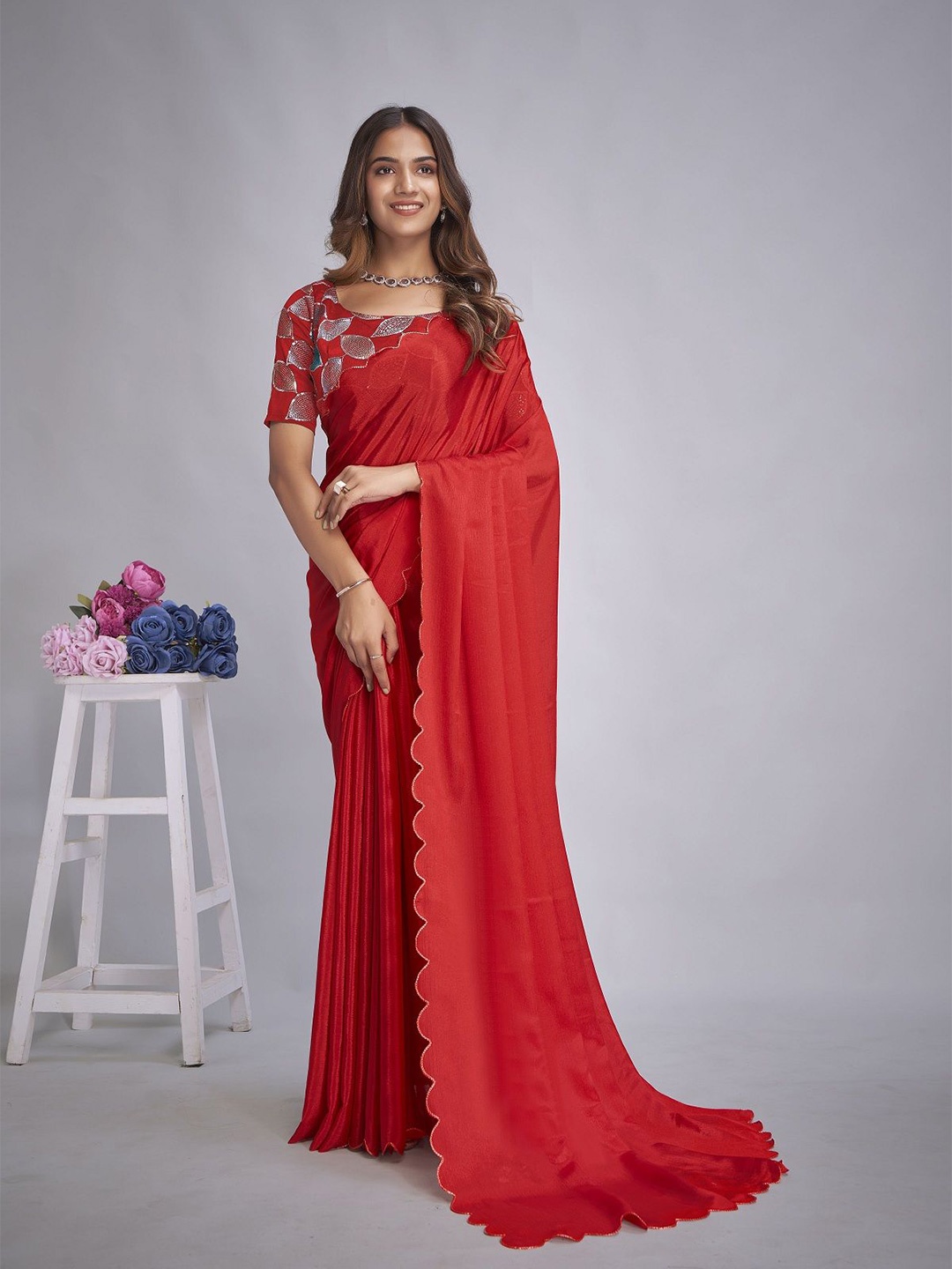 

APNISHA Embroidered Pure Chiffon Saree, Red