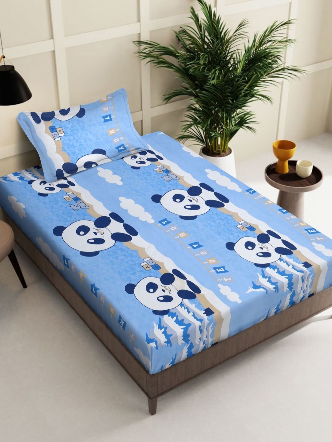 

KLOTTHE Blue Printed 400 TC Pure Cotton Single Bedsheet With 1 Pillow Covers