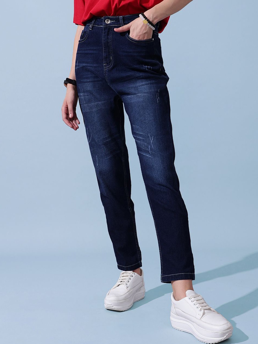 

STREET 9 Women Comfort Slim Fit Low Distress Light Fade Jeans, Blue