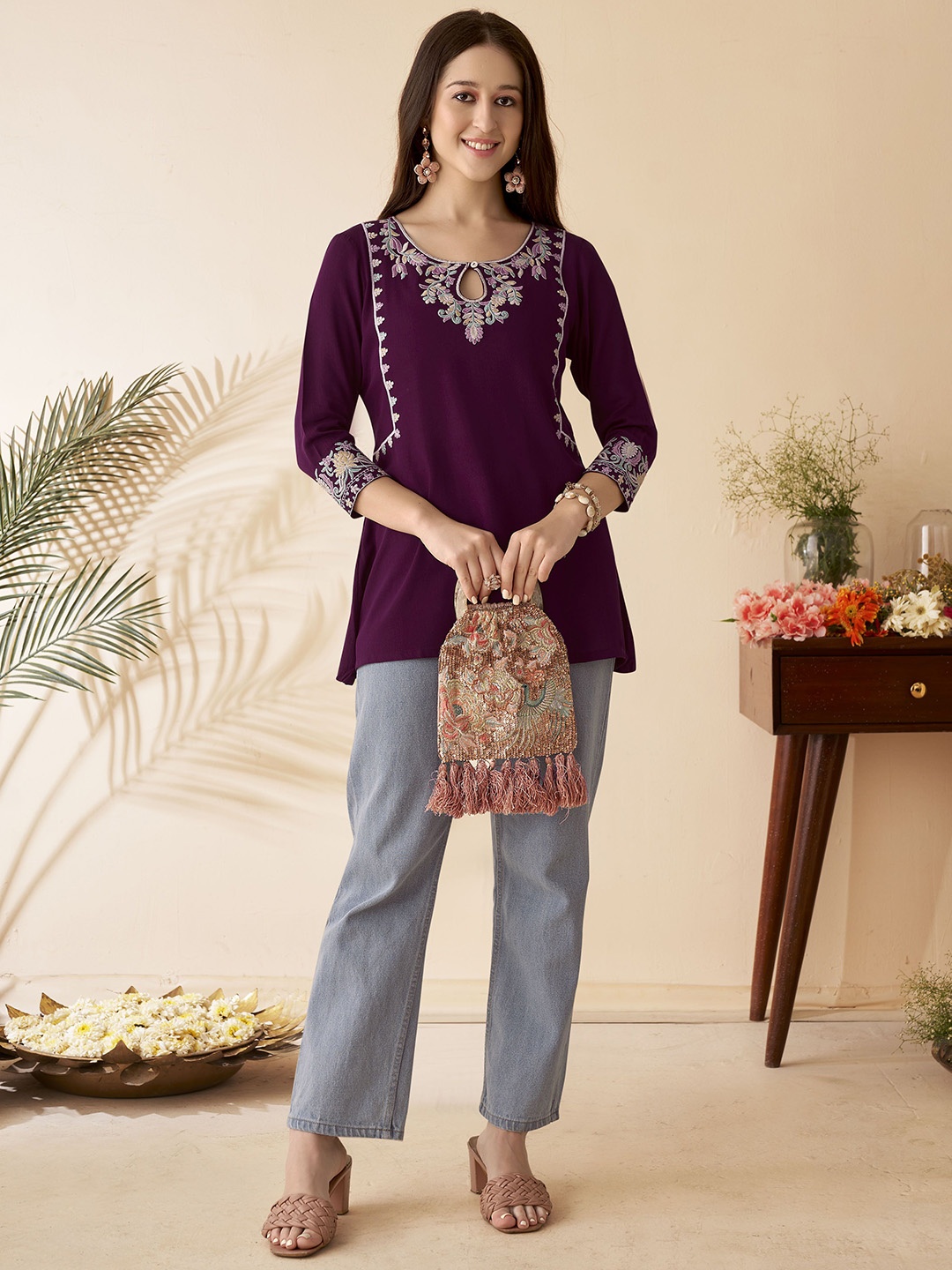 

Anouk Burgundy Floral Embroidered Thread Work Straight Kurta