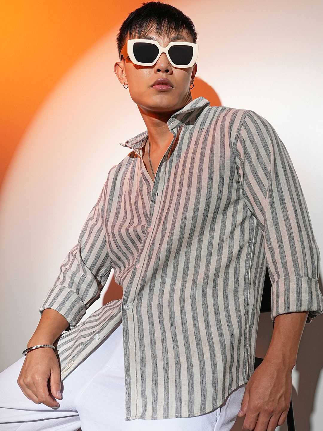 

Campus Sutra Men Comfort Multi Stripes Opaque Striped Casual Shirt, Grey