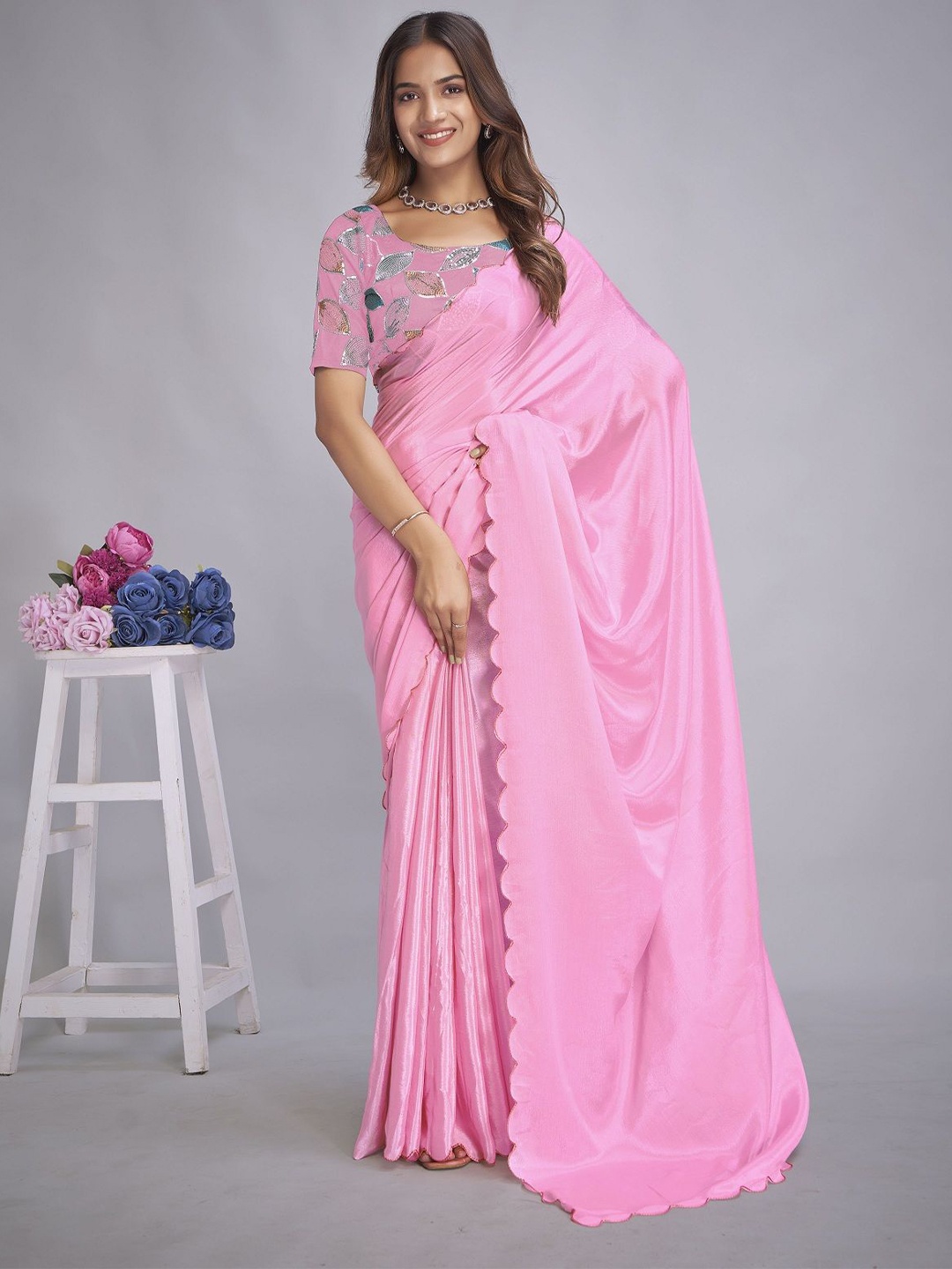 

APNISHA Embroidered Pure Chiffon Saree, Pink