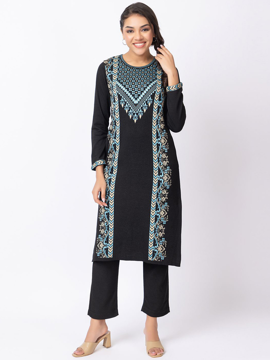 

Anouk Women Geometric Printed Flared Sleeves Thread Work Jacquard Winter Wear Kurta, Black