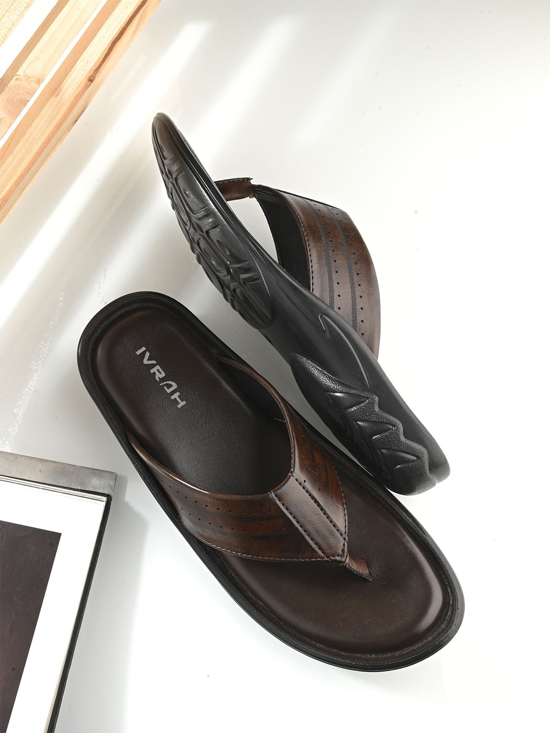 

IVRAH Men Comfort Sandals, Brown