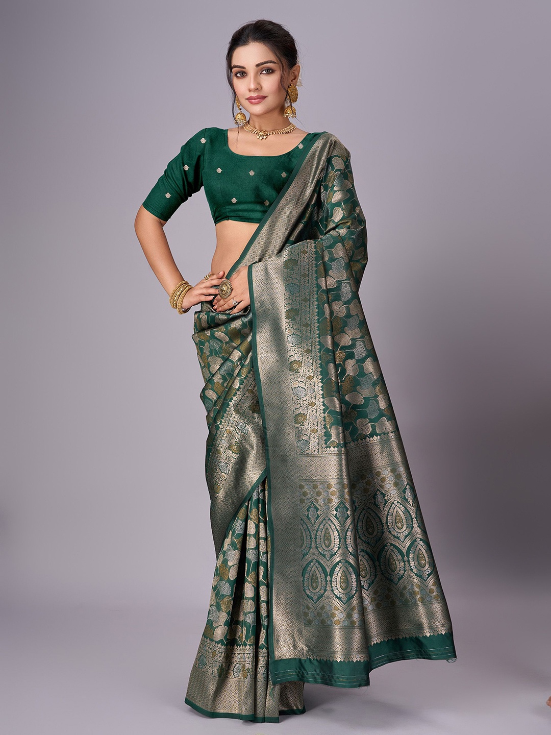 

Sanwariya Silk Floral Zari Jute Silk Kanjeevaram Saree, Green