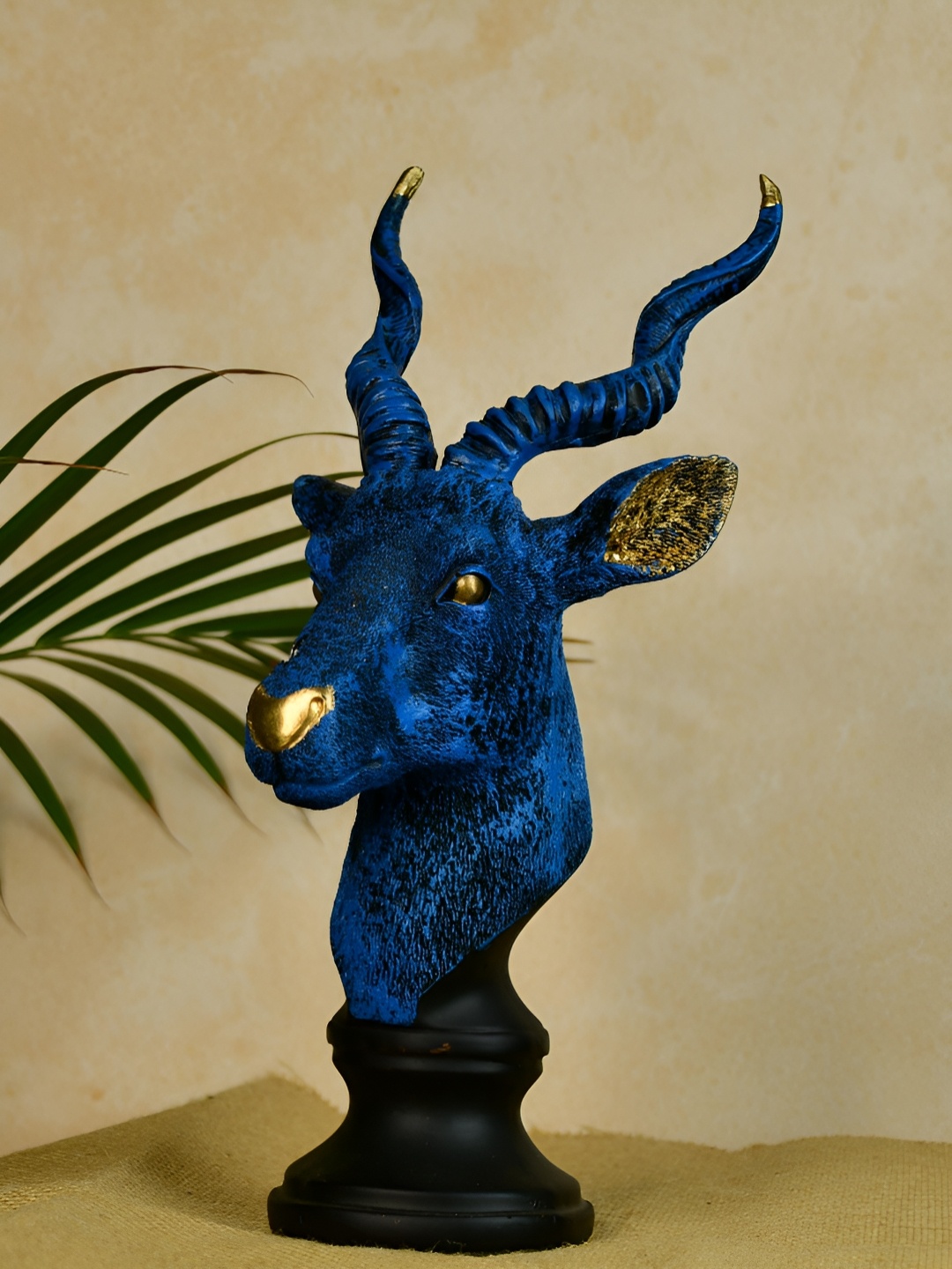 

SOWPEACE Blue & Black Figurine Deer Bust Showpiece