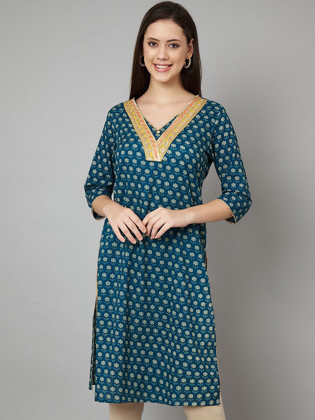 

FABRIC FITOOR Women Geometric Flared Sleeves Sequinned Floral Pathani Kurta, Navy blue