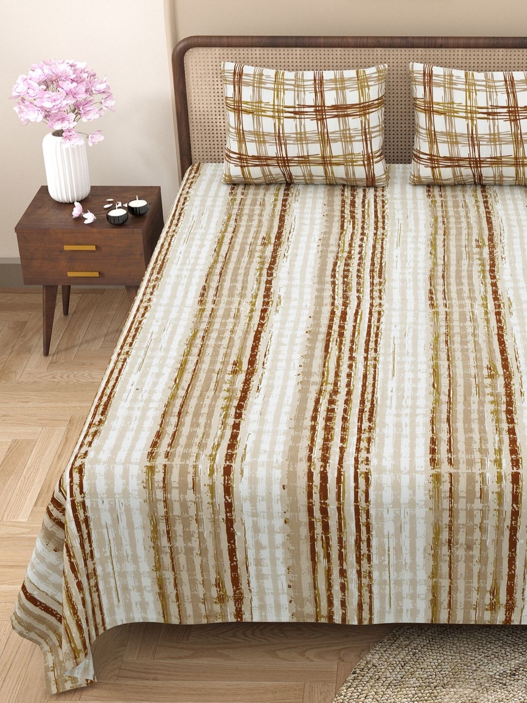 

Aura Brown & White Bella Casa Abstract 180 TC Cotton Queen Bedsheet & 2 Pillow Covers