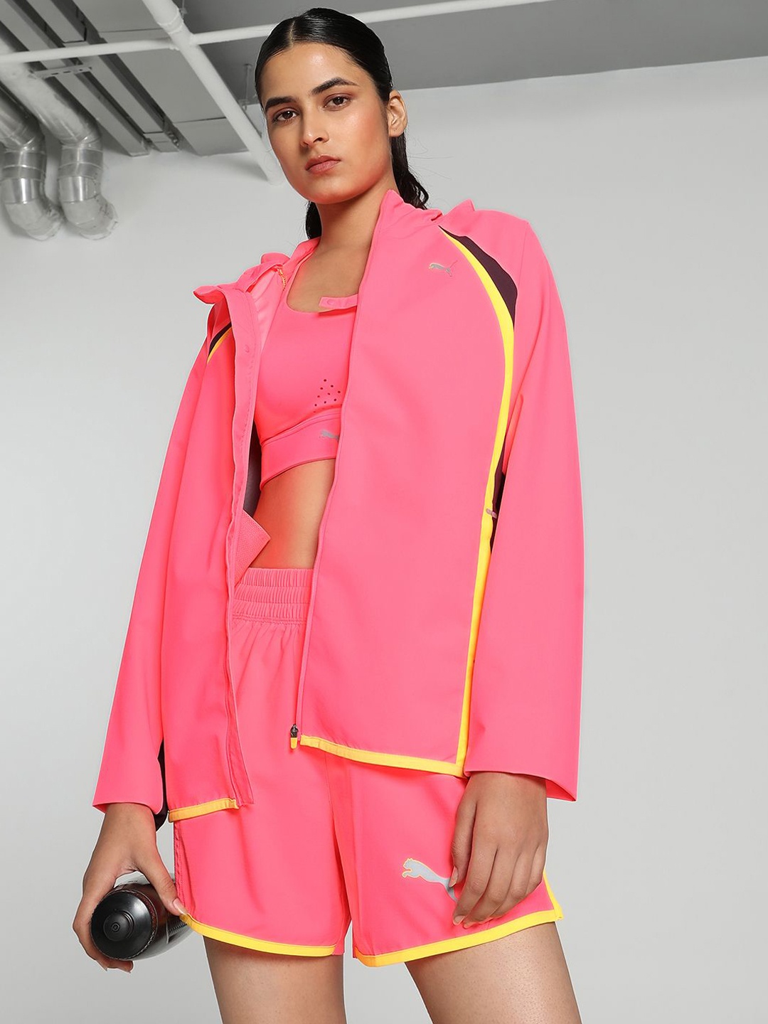 

Puma Run Ultrwe Running Rain Jacket, Pink