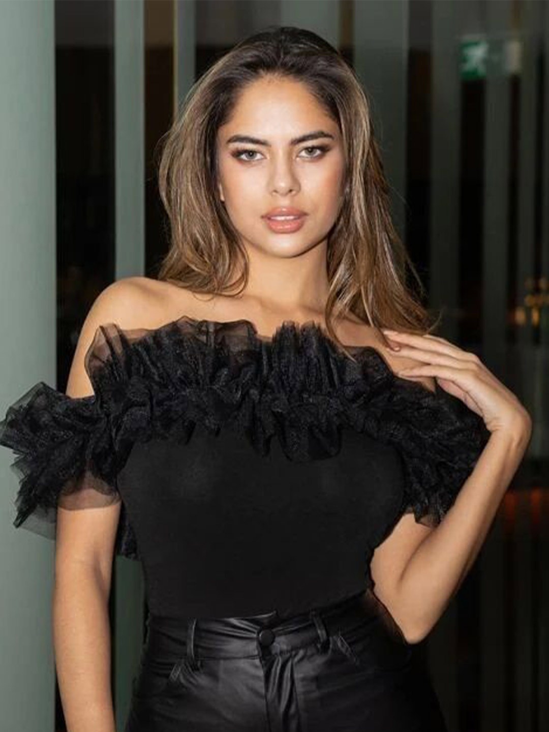 

Stylecast X Slyck Off-Shoulder Ruffles Bardot Top, Black