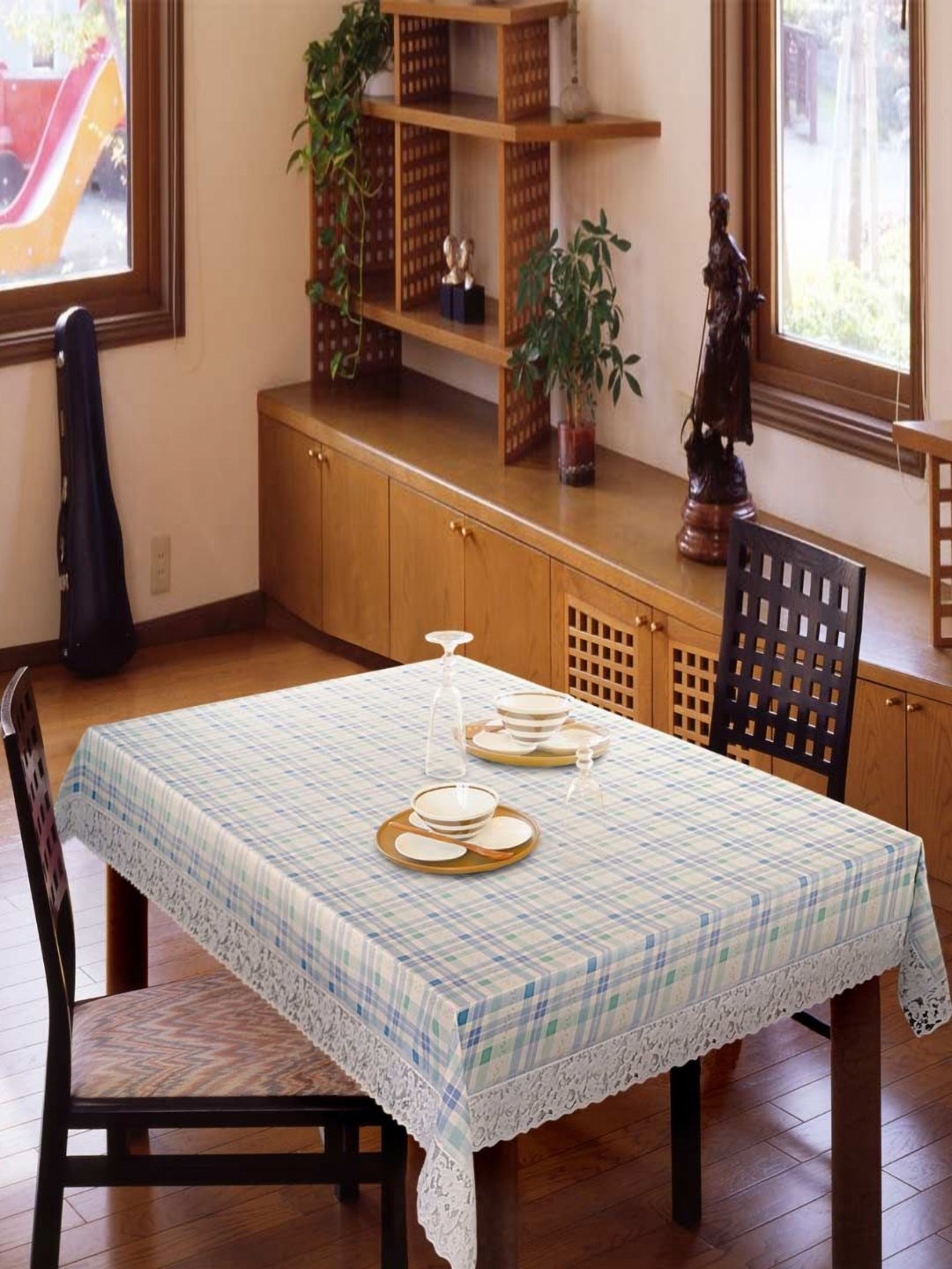 

Freelance Blue Geometric Printed Anti-Slip 4-Seater Table Cover