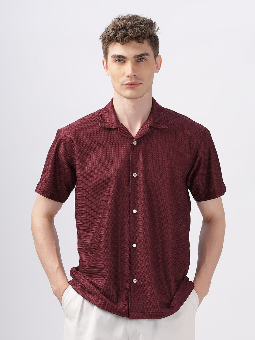 

Vestirio Men Relaxed Opaque Casual Shirt, Maroon