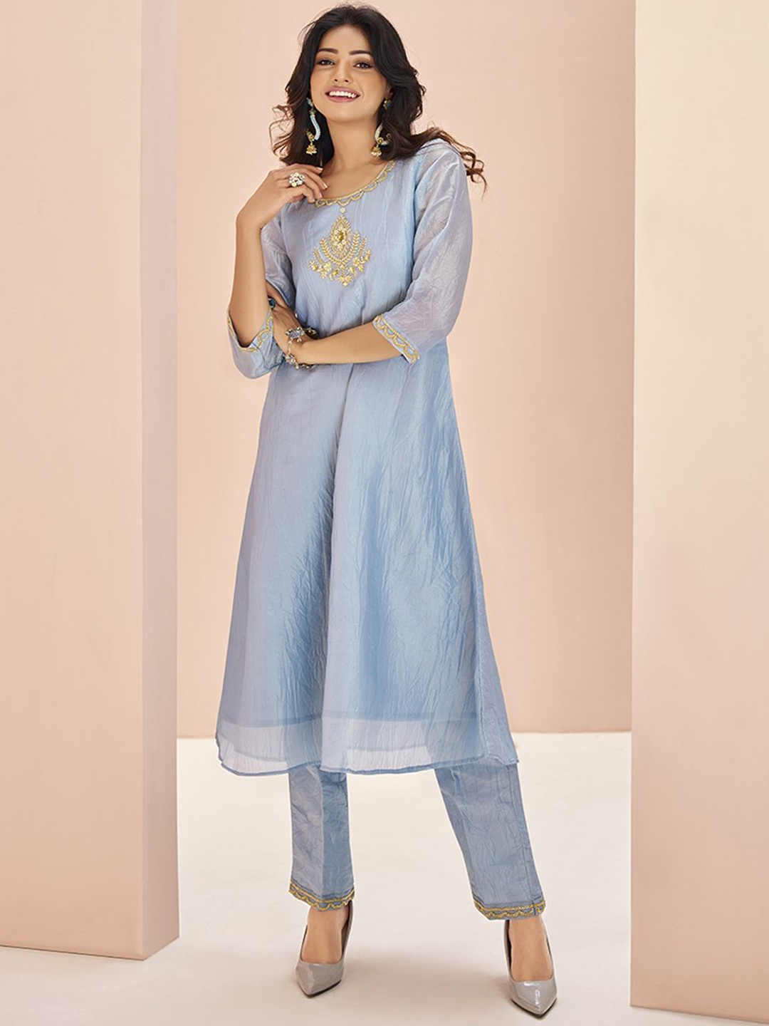 

Fusionic Organza A-Line Beads & Stones Kurta with Trousers, Blue