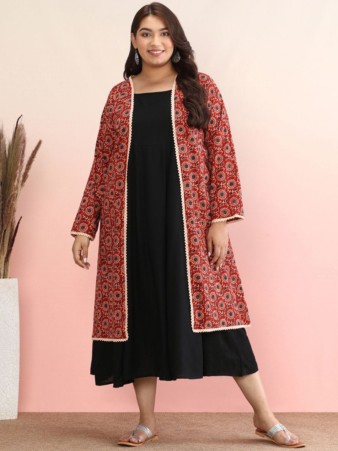 

anayna Plus Size Geometric Printed Gotta Patti Cotton Anarkali Kurta With Jacket, Red