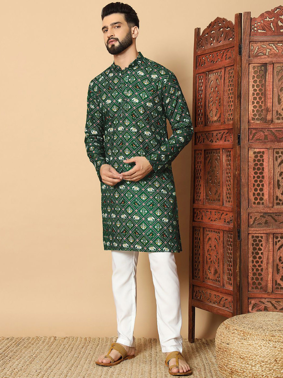 

FoxDX Bandhani Printed Mandarin Collar Pure Cotton Straight Kurta, Green