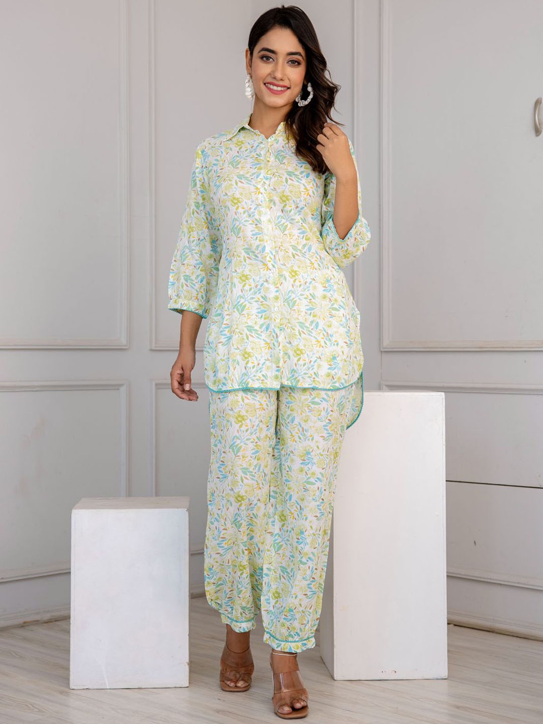 

KALINI Printed Shirt With Trousers, Green