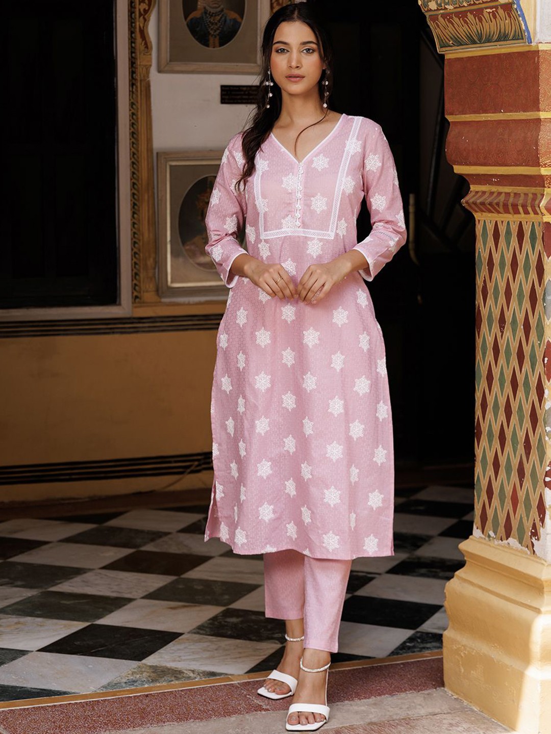 

Ragavi Ethnic Motifs Embroidered Regular Thread Work Pure Cotton Kurta With Trousers, Pink