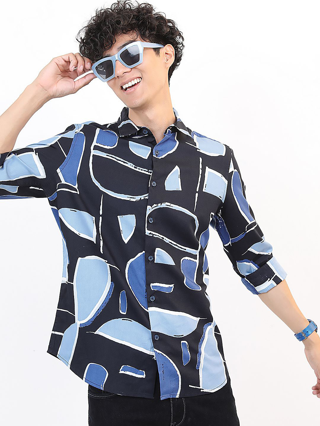 

HIGHLANDER Men Slim Fit Opaque Printed Casual Shirt, Navy blue