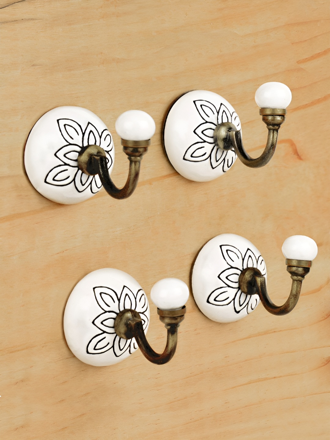 

StyleMyWay Black & White 4 Pieces Printed Ceramic Wall Hooks, Off white