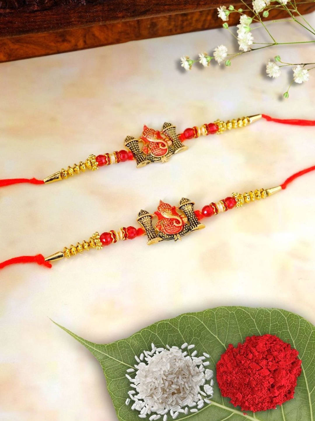 

Crunchy Fashion Thread Rakhi, Red