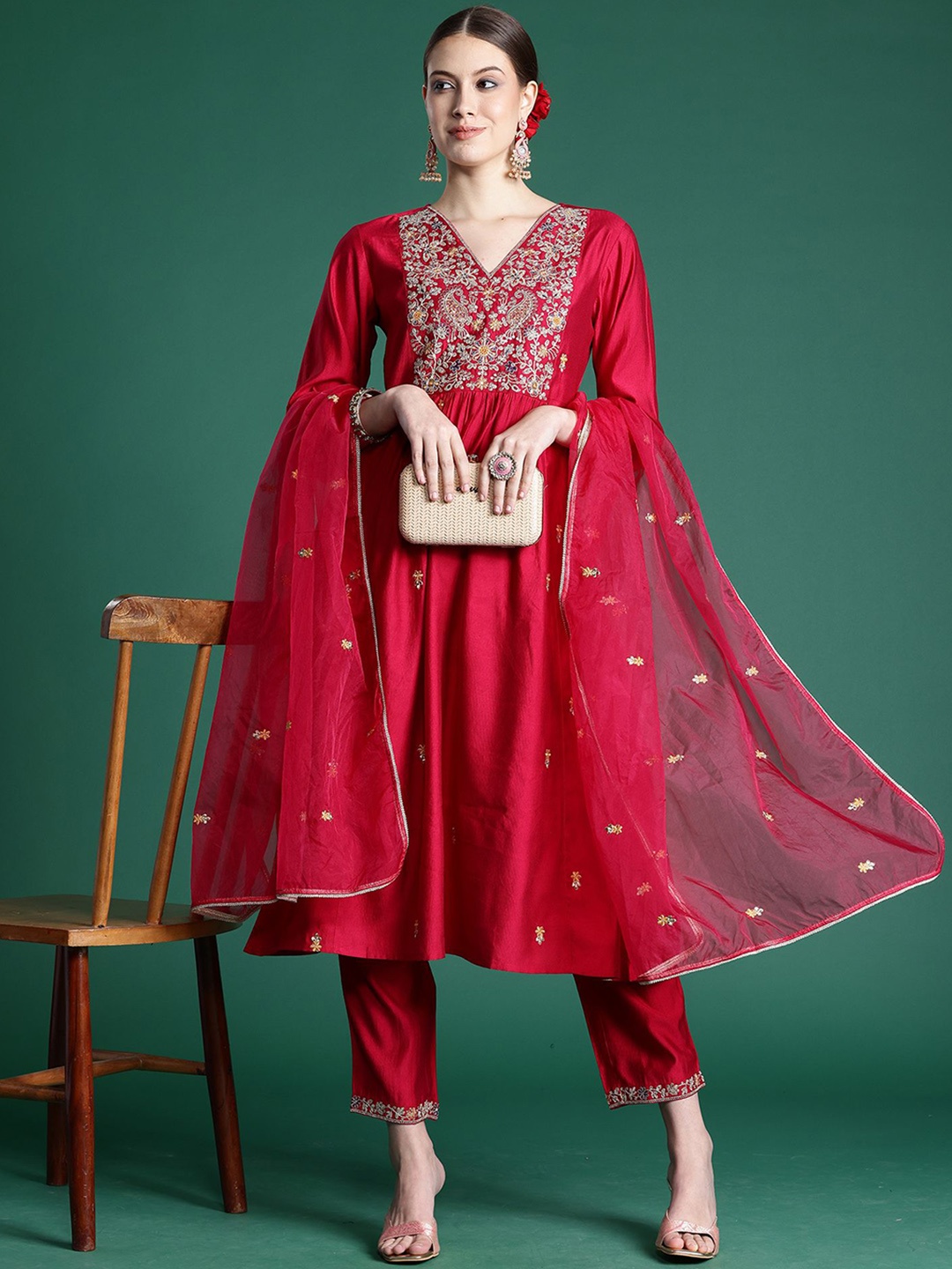 

Anouk Women Ethnic Motifs Embroidered Pleated Liva Kurta with Trousers & With Dupatta, Magenta